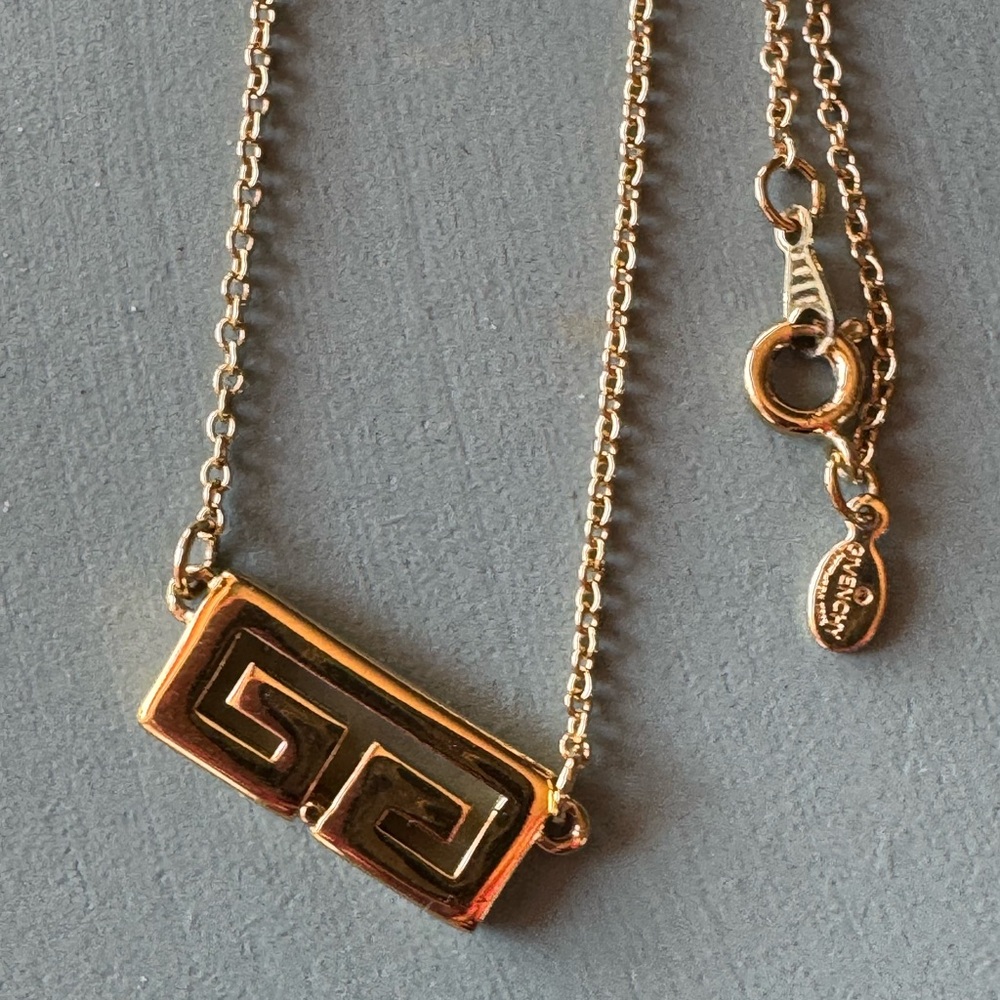 Givenchy Vintage Double G Logo Necklace - Picture 5 of 7